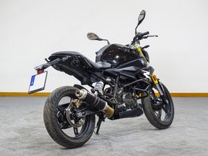 BMW G 310 R  - Foto 4