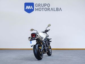 Triumph Street Triple  - Foto 4