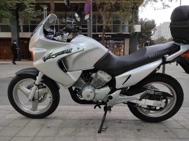 Honda Varadero 125 XL en venta en Barcelona - Motos