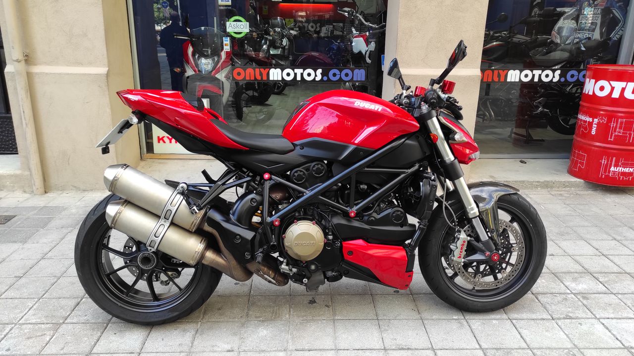 Ducati Streetfighter 1100  - Foto 1