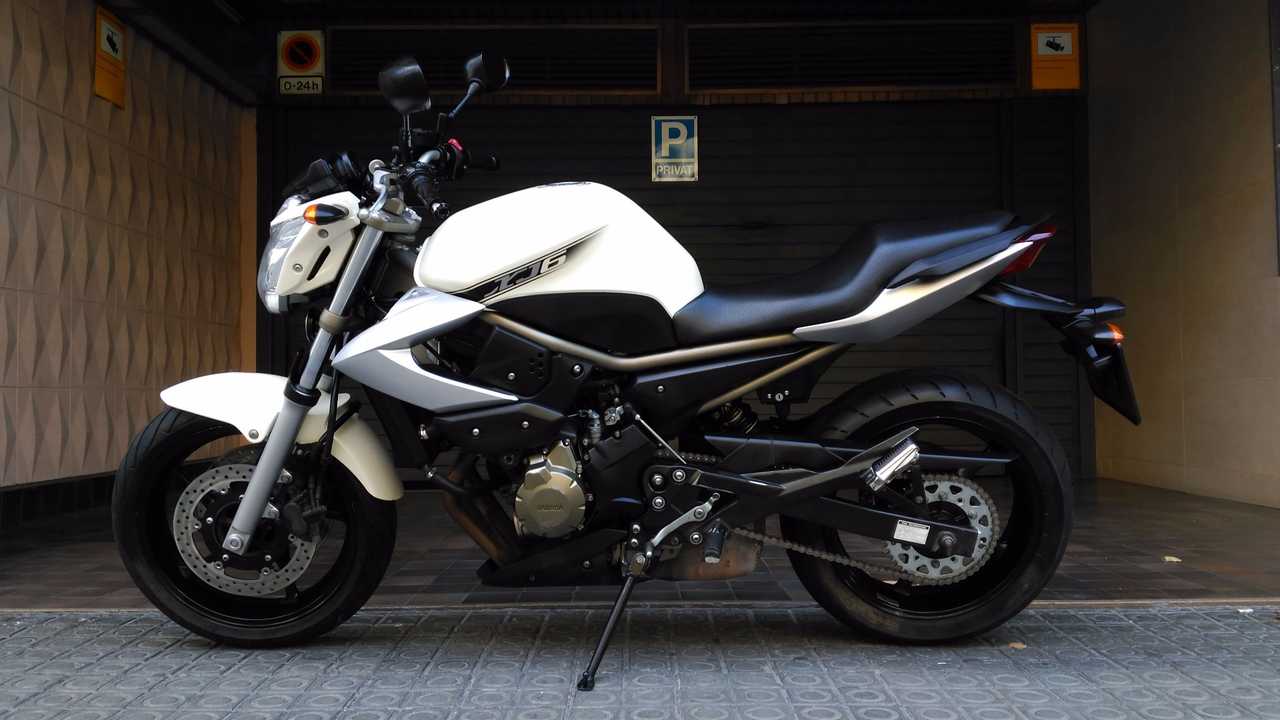 Yamaha XJ 6 N NAKED en venta en Barcelona - Only Motos