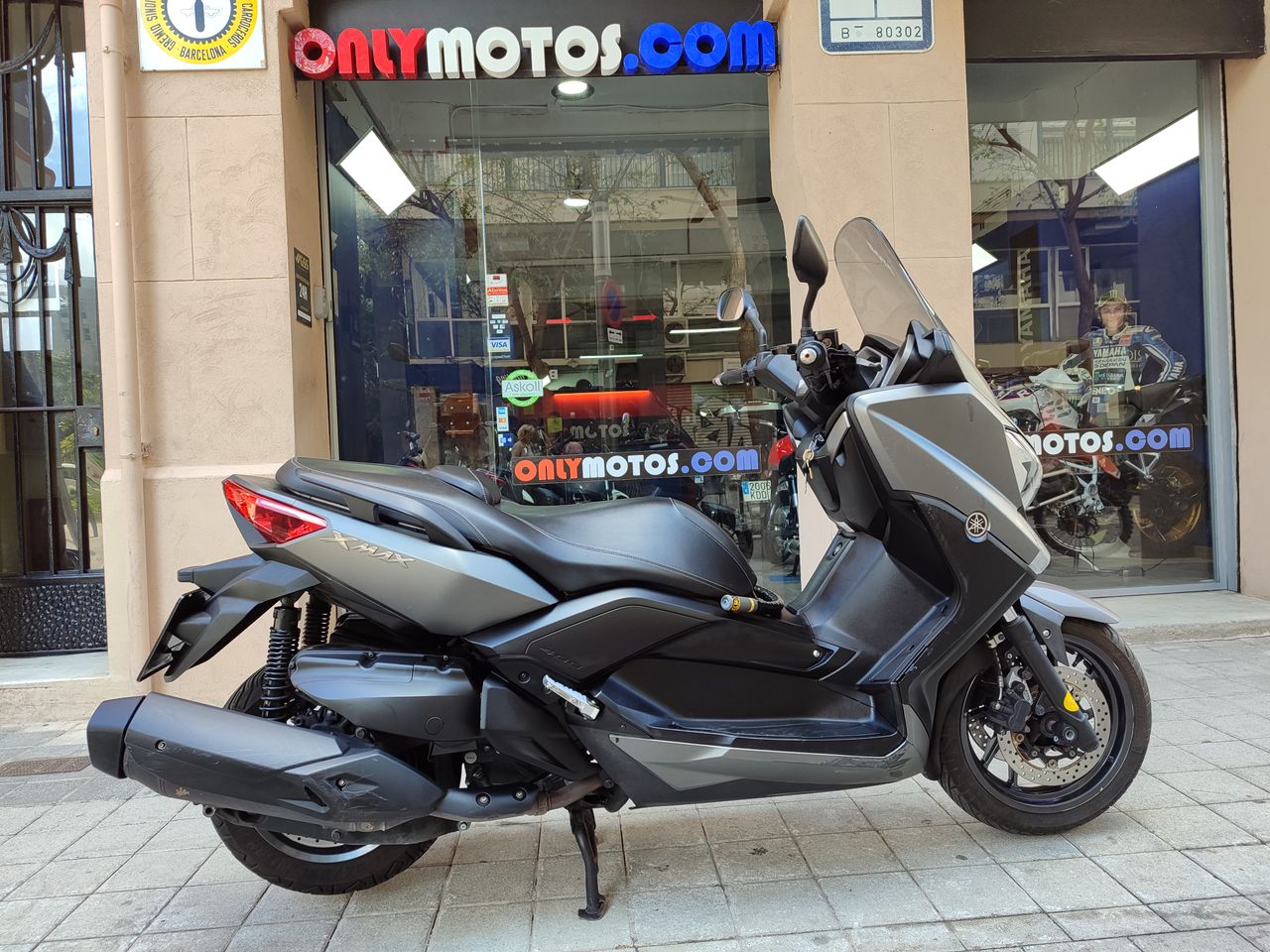 Yamaha X-MAX 400 GRIS MATE  - Foto 1