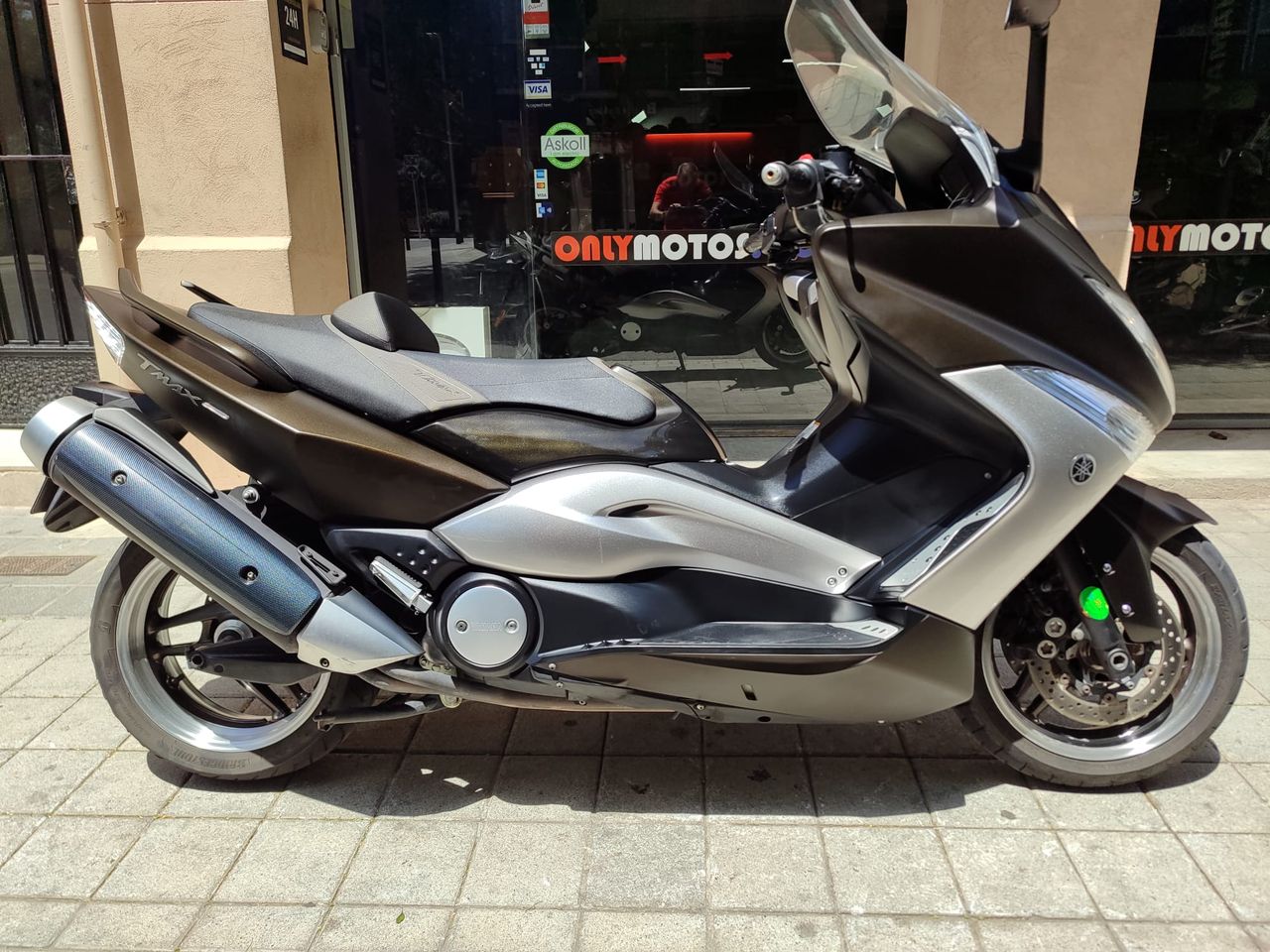 Yamaha T-MAX 500 TECHMAX Serie limitada  - Foto 1