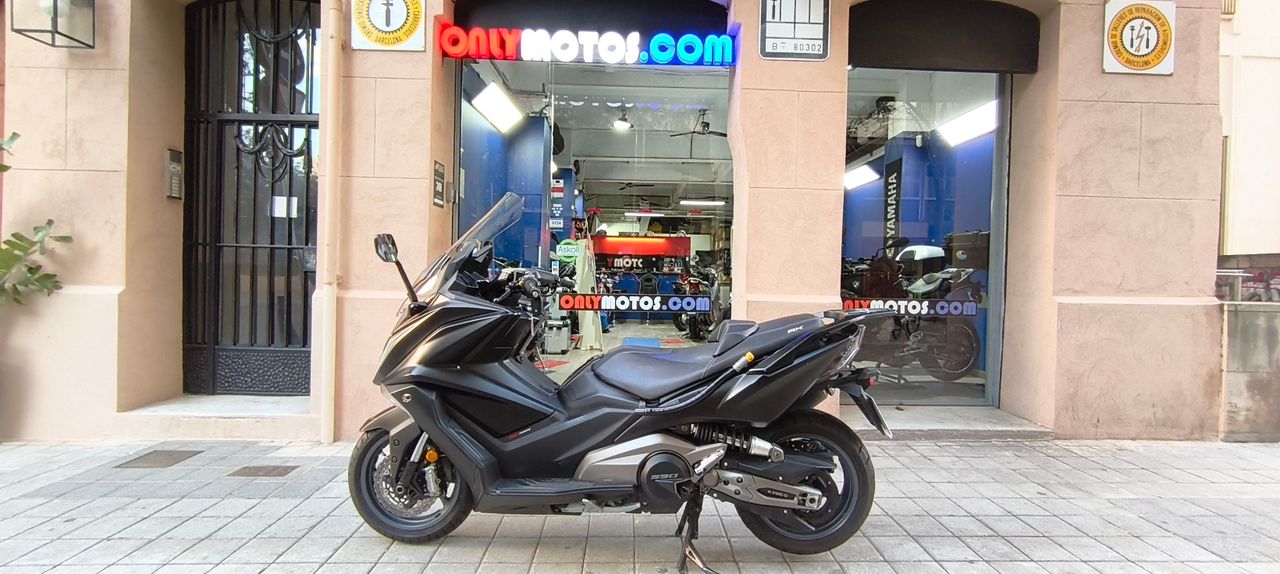 Kymco AK550  - Foto 1