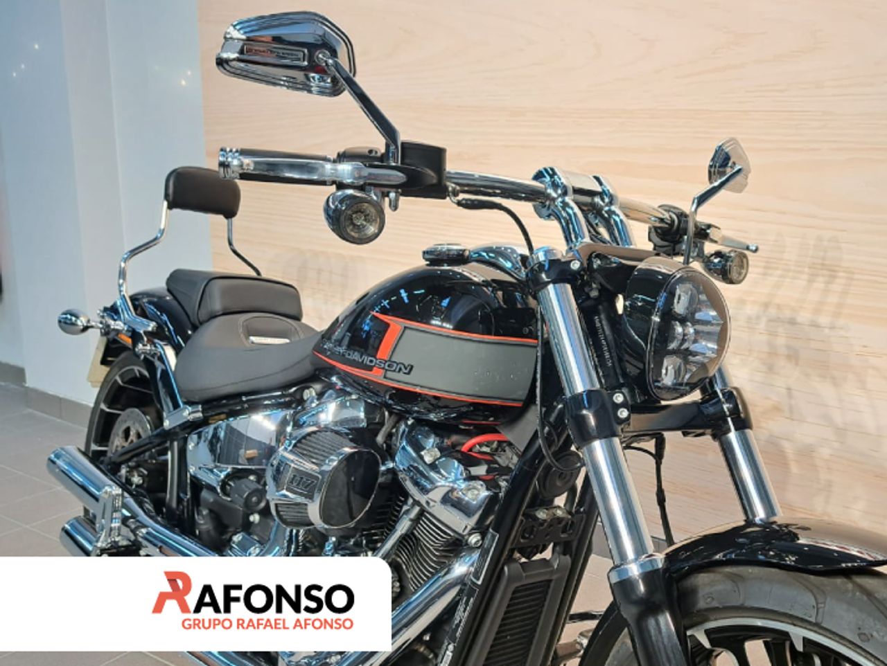 Harley-Davidson Softail Breakout 117  - Foto 7