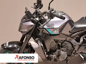 Yamaha MT-09 Y-AMT  - Foto 6