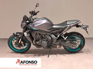 Yamaha MT-09 Y-AMT  - Foto 3