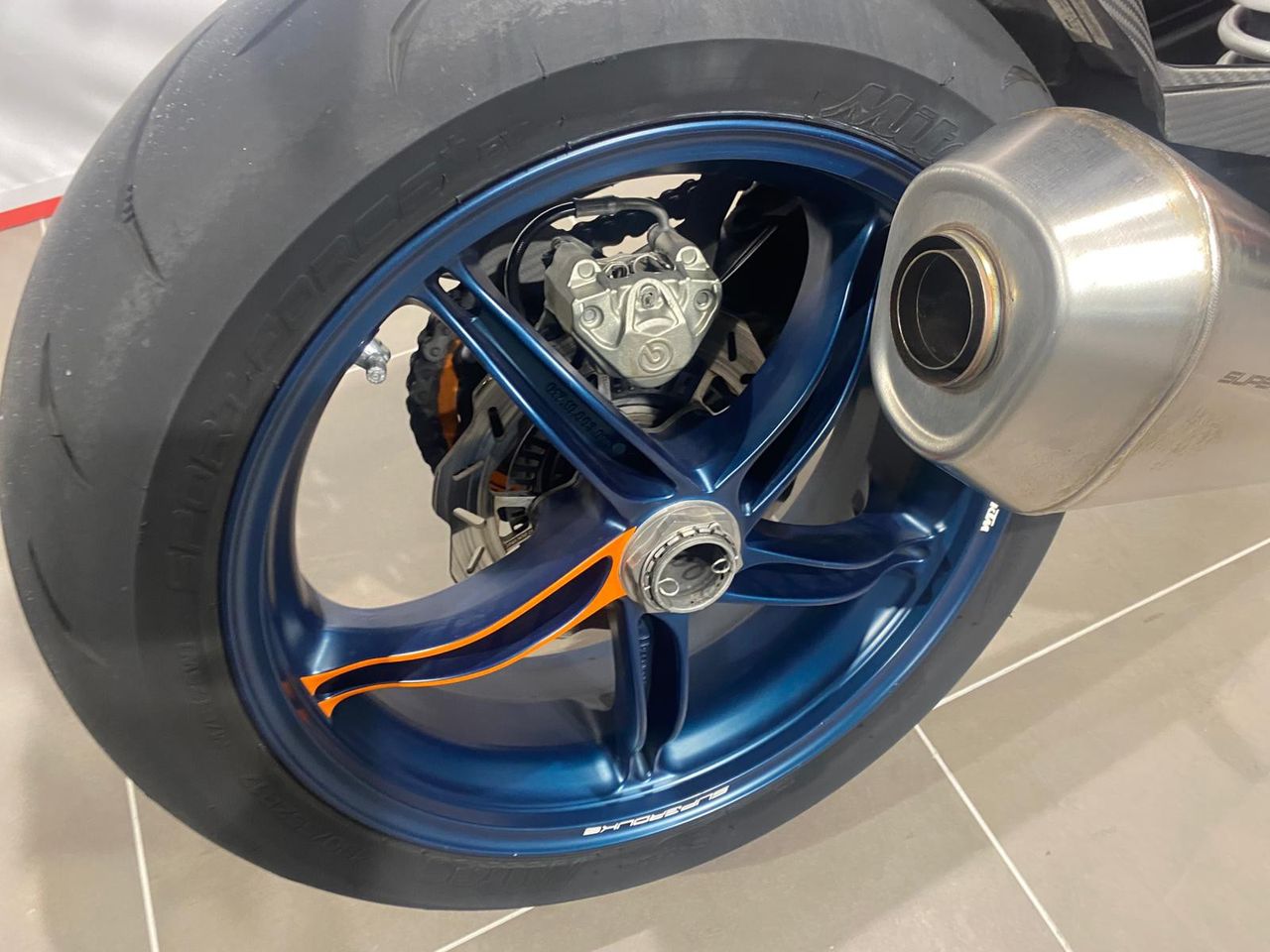 KTM 1290 Super Duke R  - Foto 5