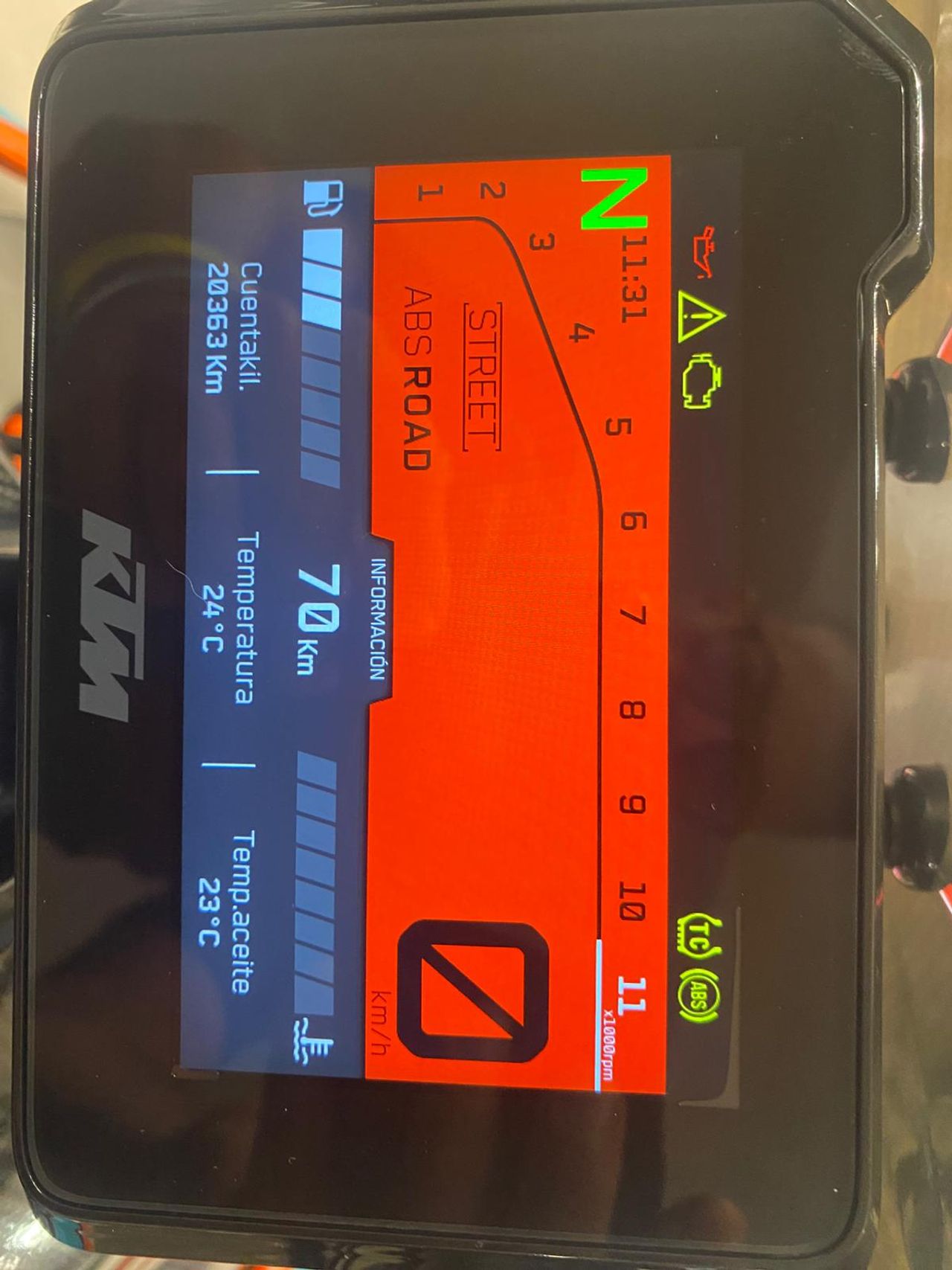 KTM 1290 Super Duke R  - Foto 8