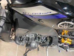 Yamaha MT 09  - Foto 2