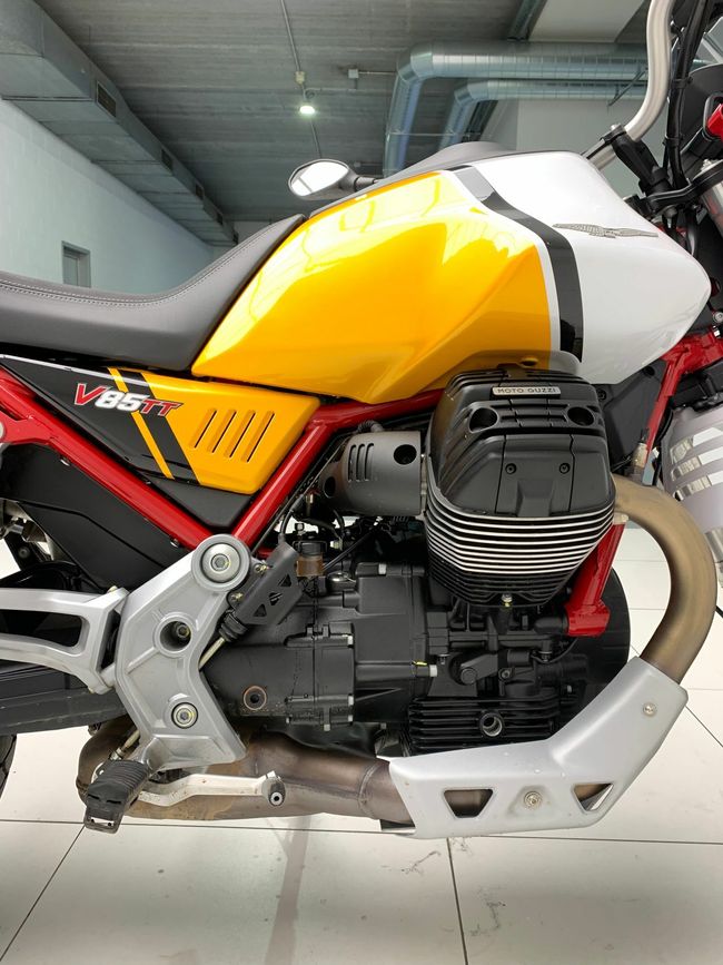 Moto Guzzi V 850 - Foto 12