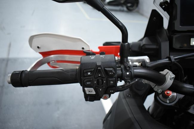 Honda Africa Twin 1100 - Foto 13