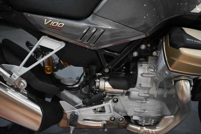 Moto Guzzi V100 Mandello S - Foto 21