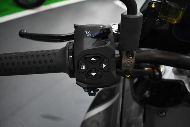 Moto Guzzi V100 Mandello S - Foto 12