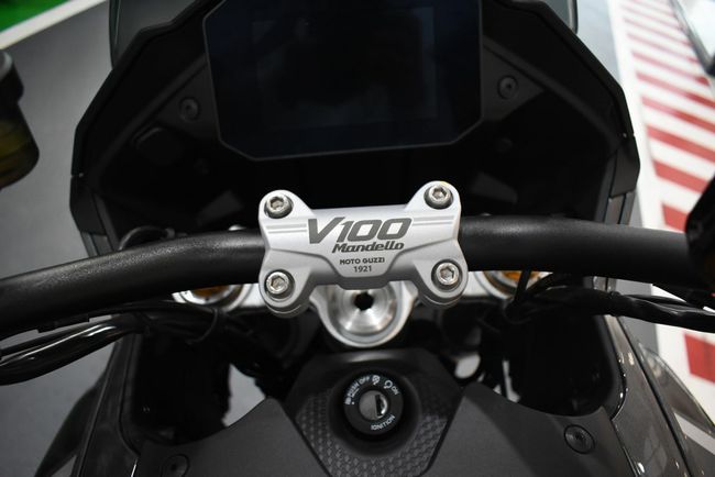 Moto Guzzi V100 Mandello S - Foto 14