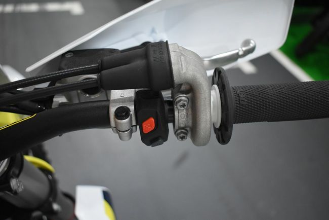Husqvarna TE 300 - Foto 11