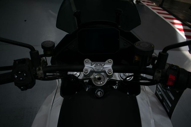 Moto Guzzi V100 Mandello S - Foto 17