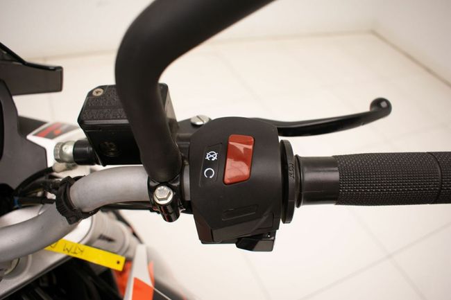 KTM 125 Duke - Foto 11