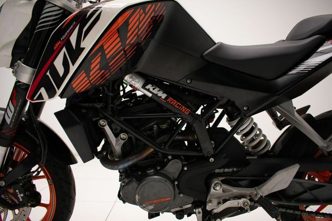 KTM 125 Duke - Foto 13
