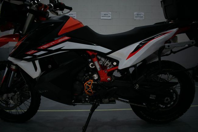 KTM 890 ADVENTURE R - Foto 14
