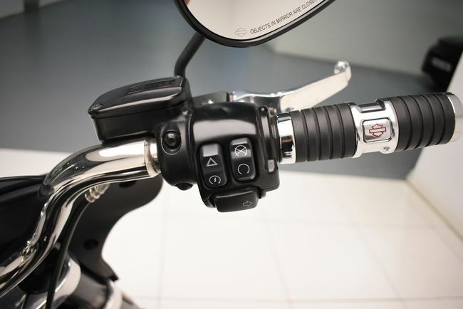 Harley-Davidson Sport Glide - Foto 16