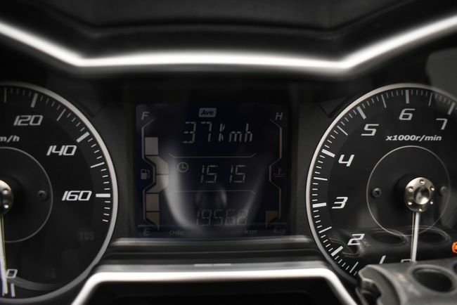 Yamaha XMAX 300  TECH MAX - Foto 16