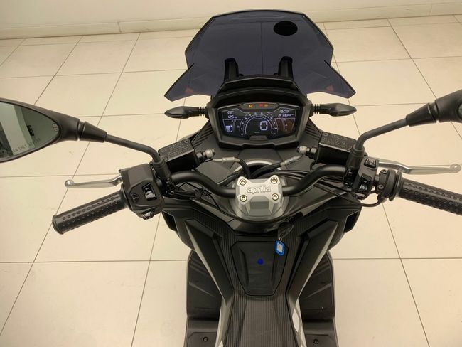 Aprilia SR GT 125 - Foto 16
