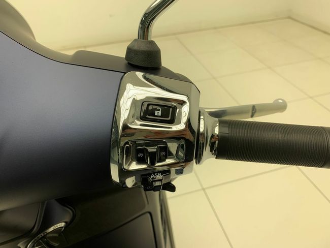 Vespa GTS 125 Super Tech - Foto 13