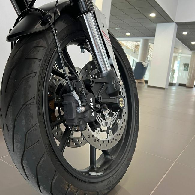 Moto Morini Seiemezzo STR