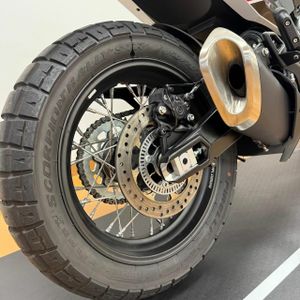 Moto Morini X-Cape LLANTAS RADIOS  - Foto 5