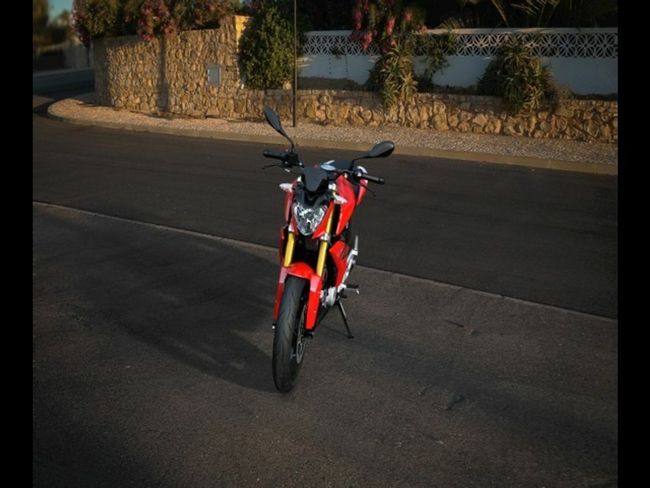 BMW G 310 R