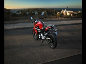 BMW G 310 R  - Foto 3