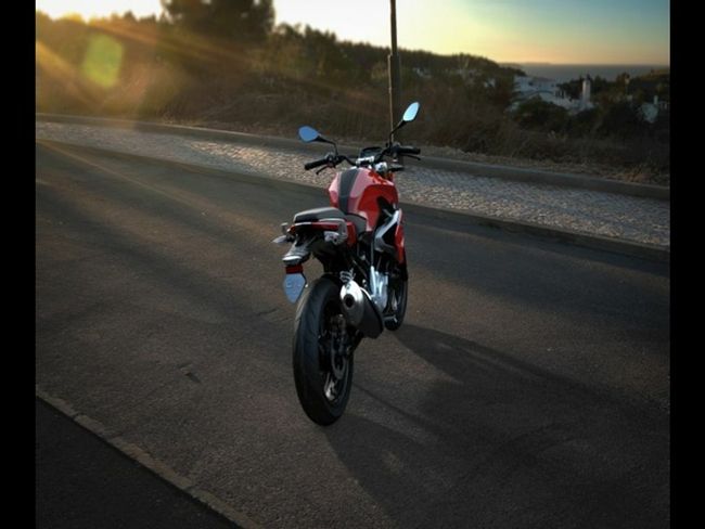 BMW G 310 R