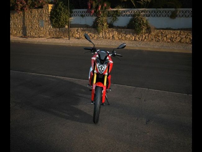 BMW G 310 R