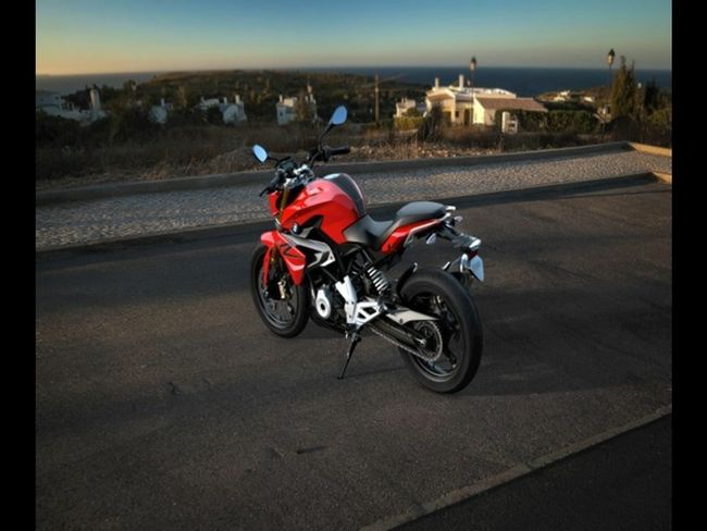 BMW G 310 R