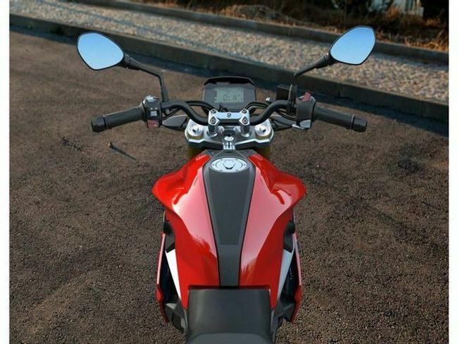 BMW G 310 R