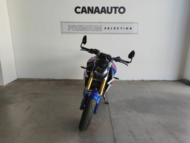 BMW F900R