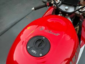 Yamaha YZF 750 R - Foto 11