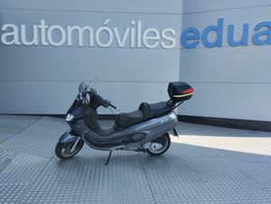 Piaggio X 9 Evolution 250 - Foto 3