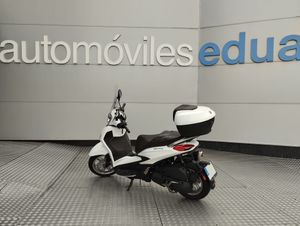 Piaggio Beverly 400 HPE - Foto 3