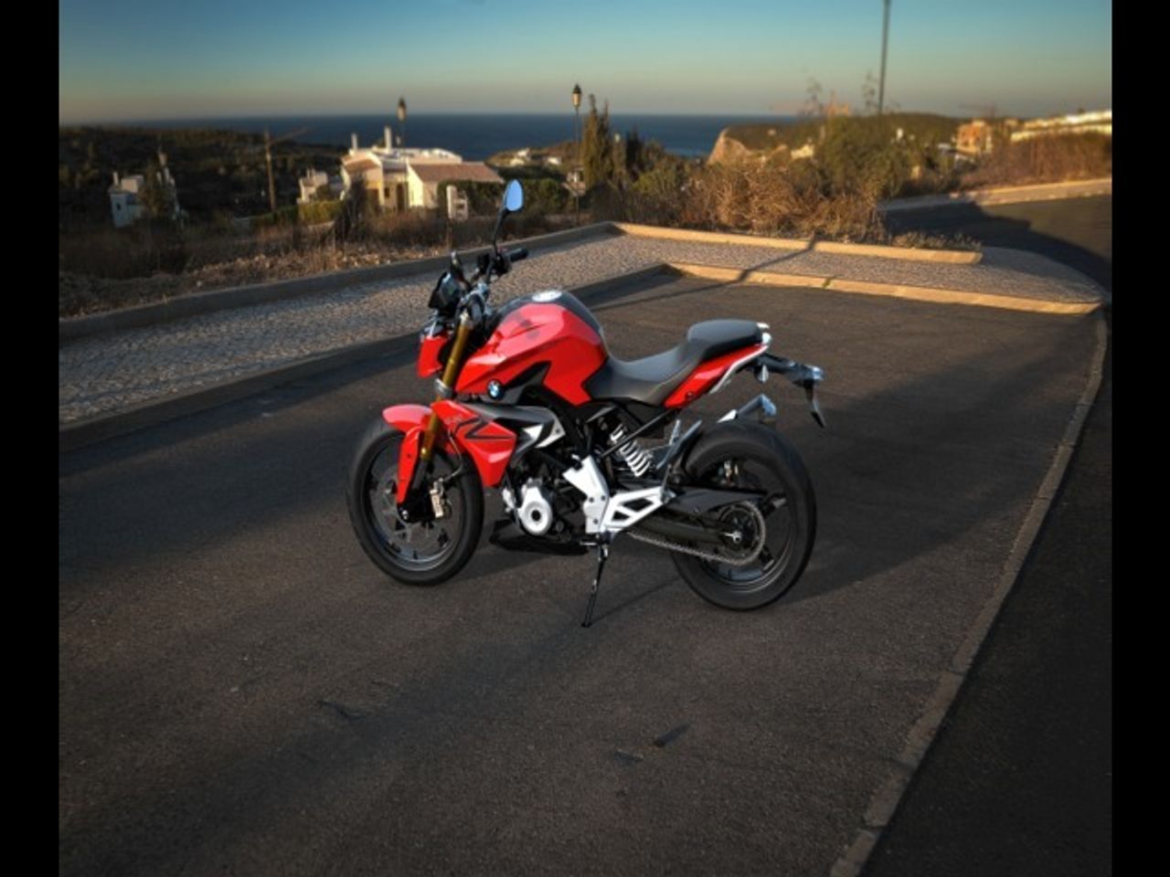 BMW G 310 R   - Foto 1