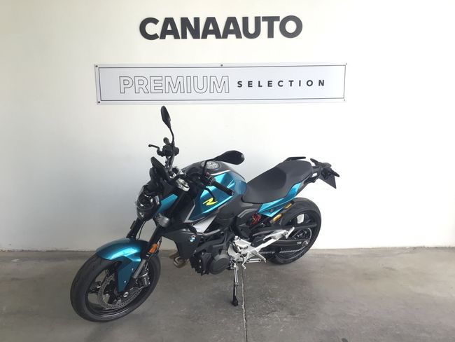 BMW F900R Roadster / Naked Bike
