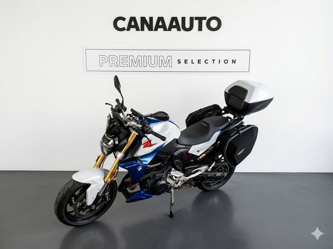 BMW F900R Roadster / Naked Bike