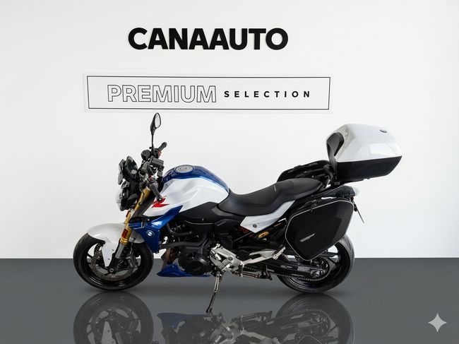 BMW F900R Roadster / Naked Bike