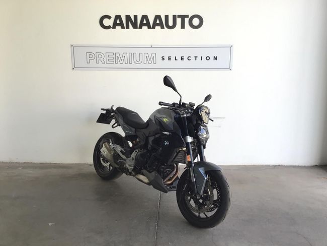 BMW F900R Roadster / Naked Bike