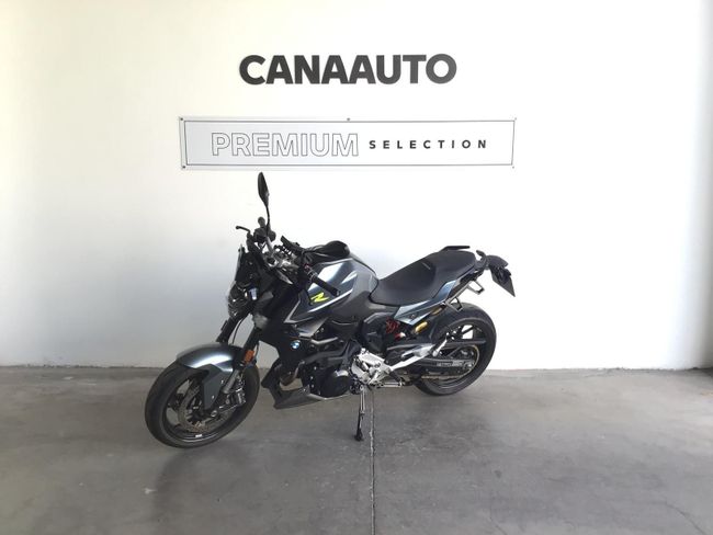 BMW F900R Roadster / Naked Bike