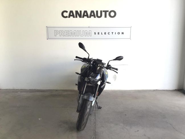 BMW F900R Roadster / Naked Bike