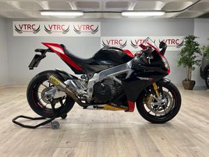 Aprilia RSV4 Factory - Foto 2