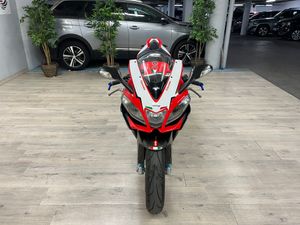 Aprilia RSV4 Factory - Foto 12