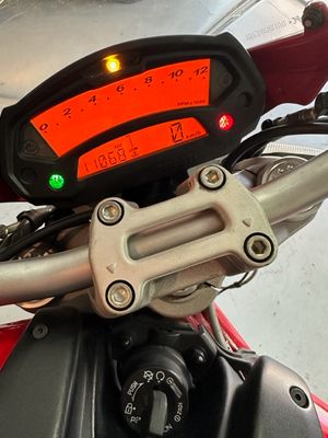 Ducati Monster 696 ABS  - Foto 10
